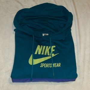 NIKE SPORTSWEAR RETRO HOODIE